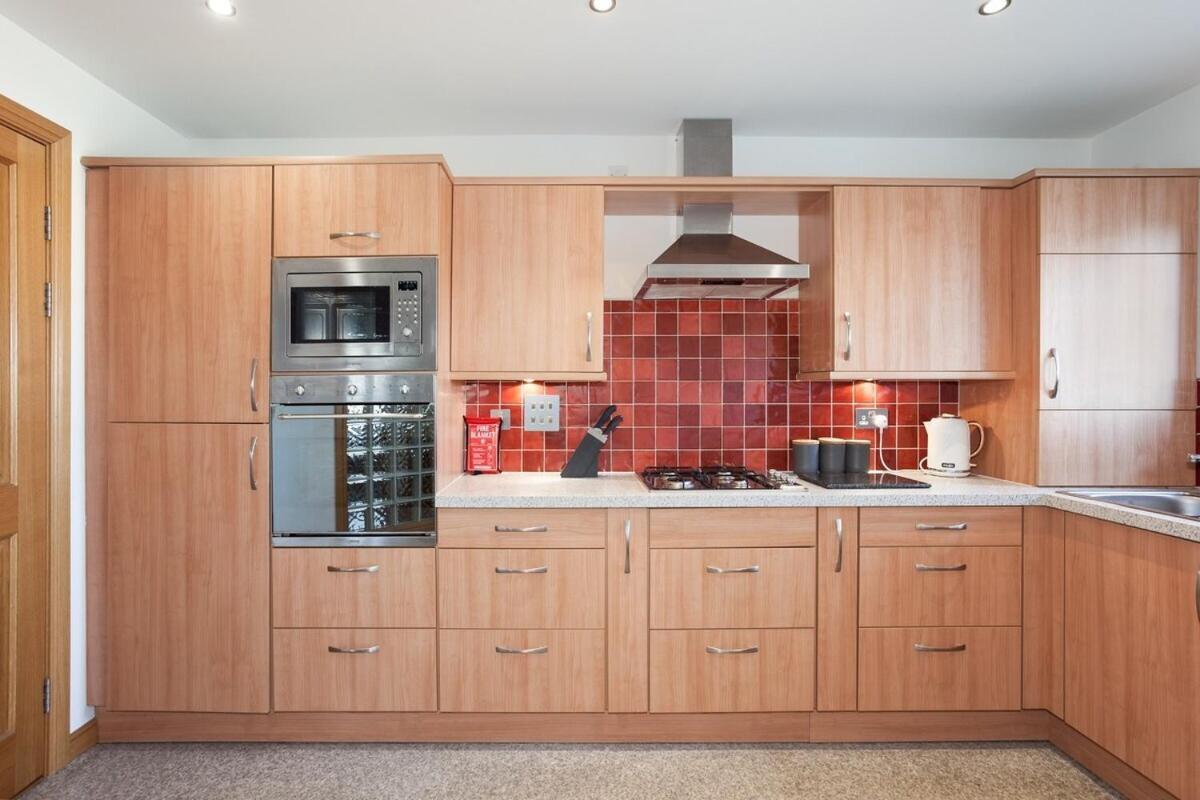Executive 3 Bed Apartment Αμπερντήν Εξωτερικό φωτογραφία