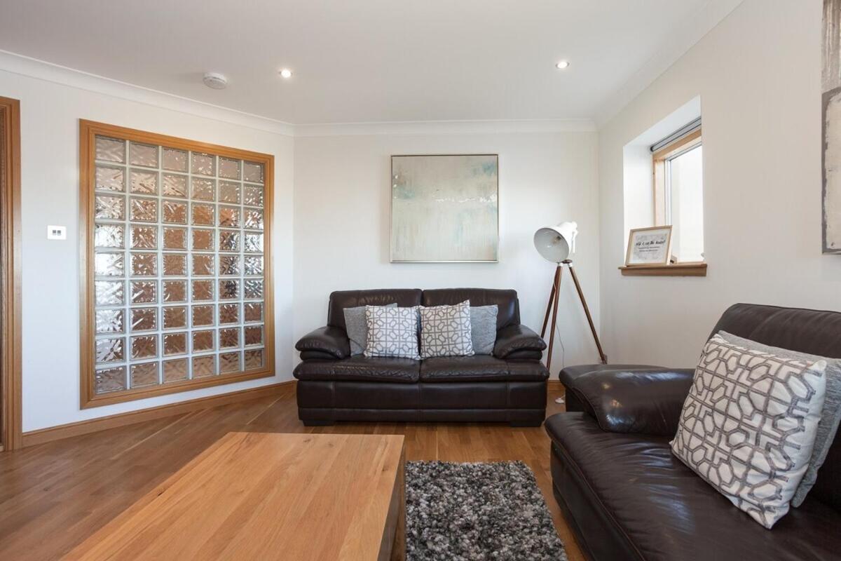Executive 3 Bed Apartment Αμπερντήν Εξωτερικό φωτογραφία